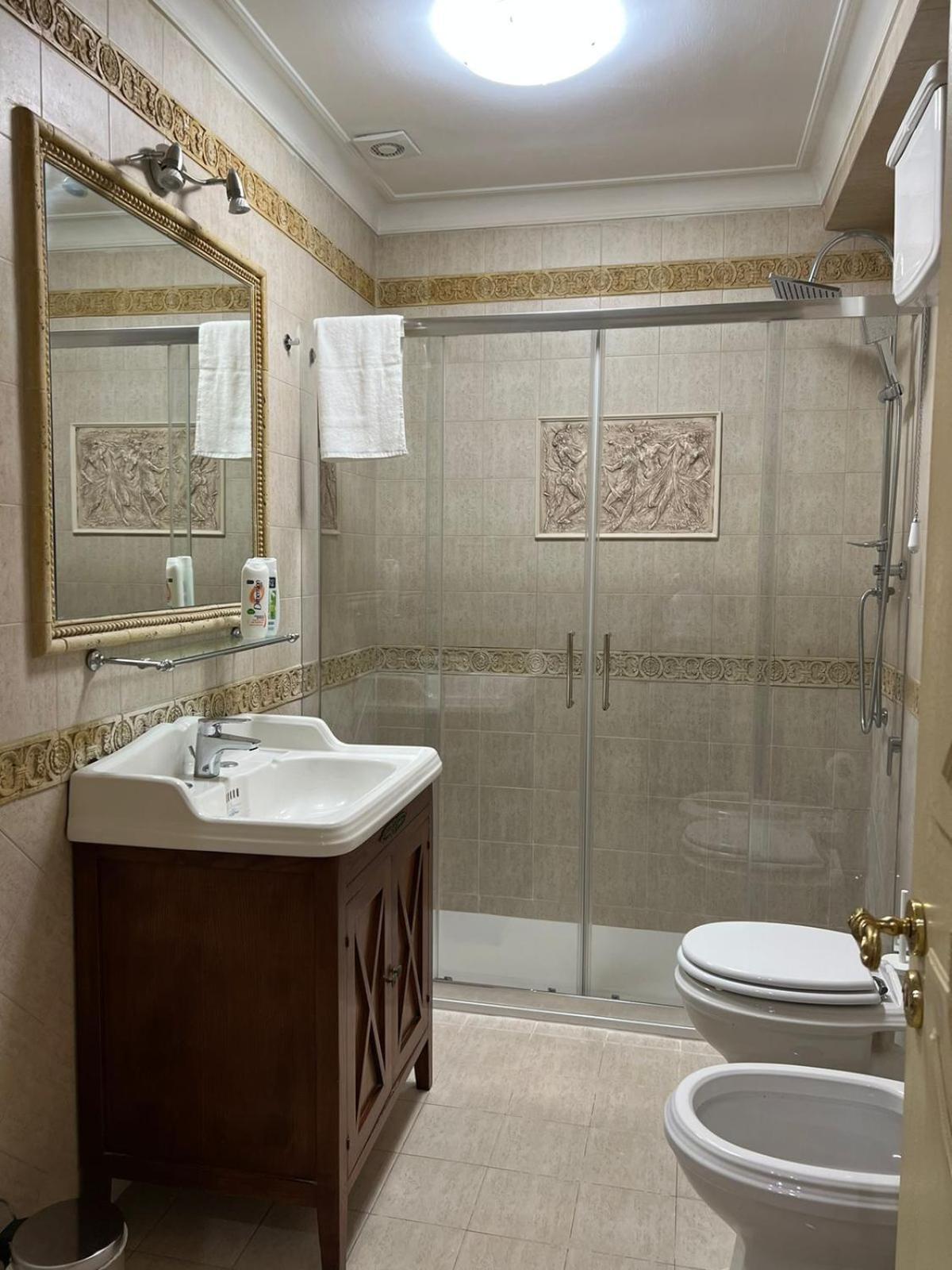 Re Umberto 311 Apartment